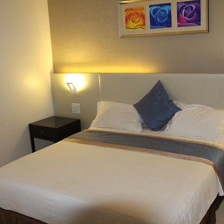 Hotel Patiala House Ахмаднагар Екстериор снимка